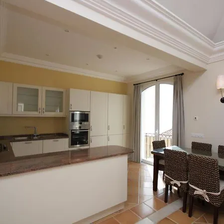Sleeps 6 Pool Wifi Palheiro Ferreiro