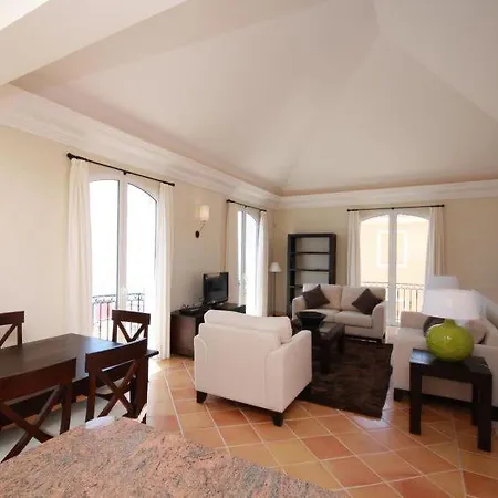 Sleeps 6 Pool Wifi